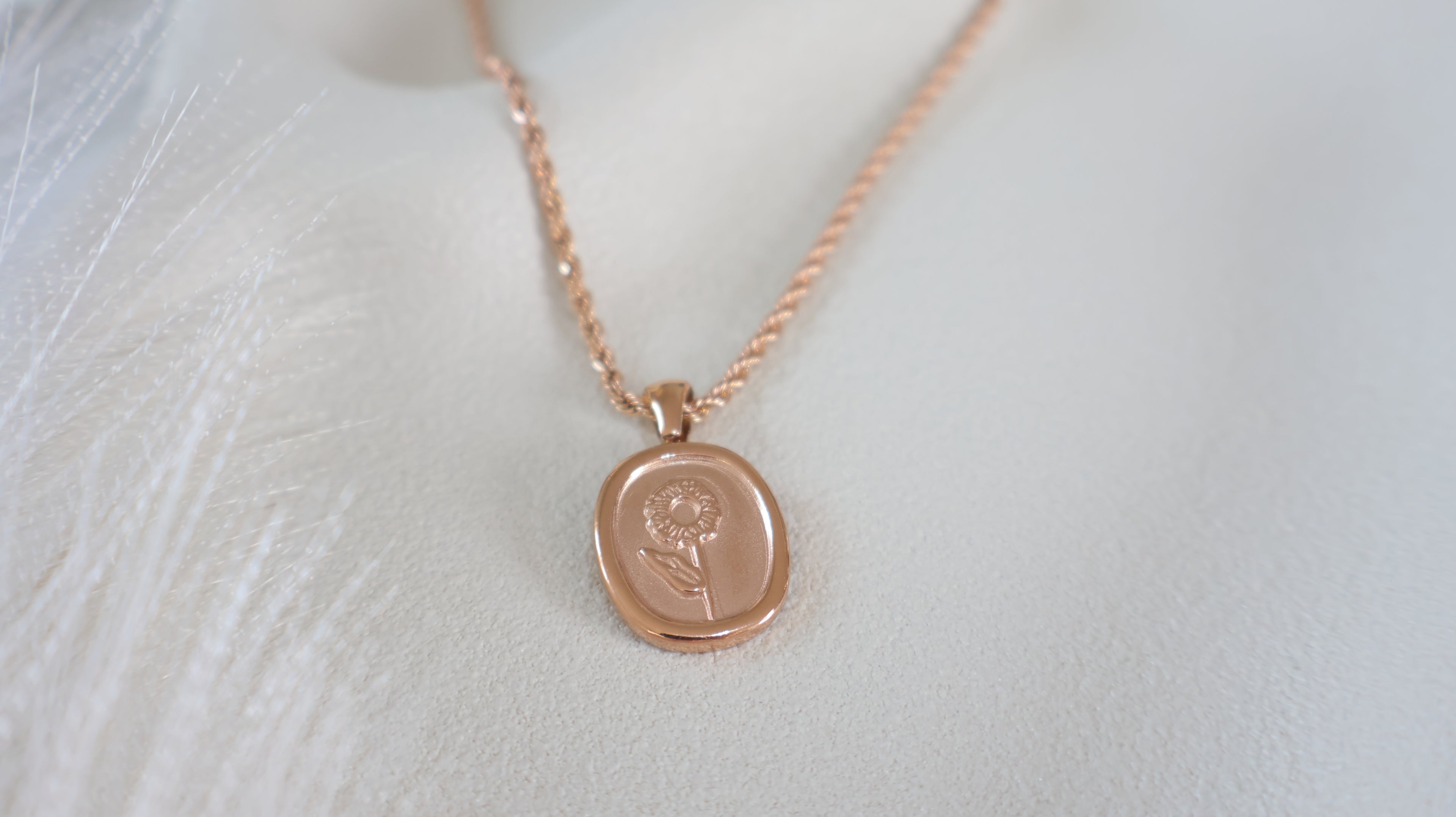 Rose Gold Plated Stainless Steel Necklace - Flower