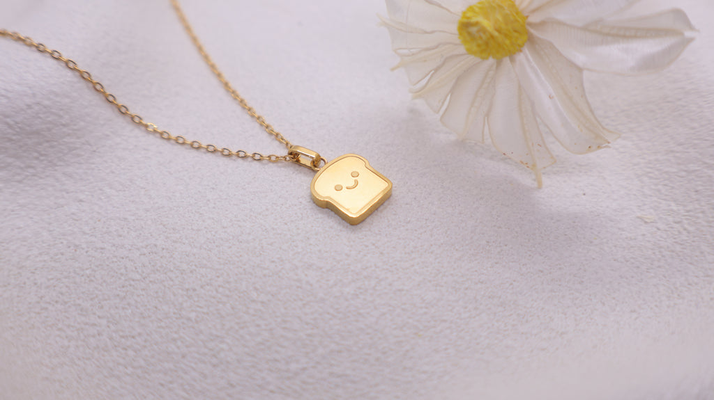 18K Gold Plated Stainless Steel Necklace - Bread