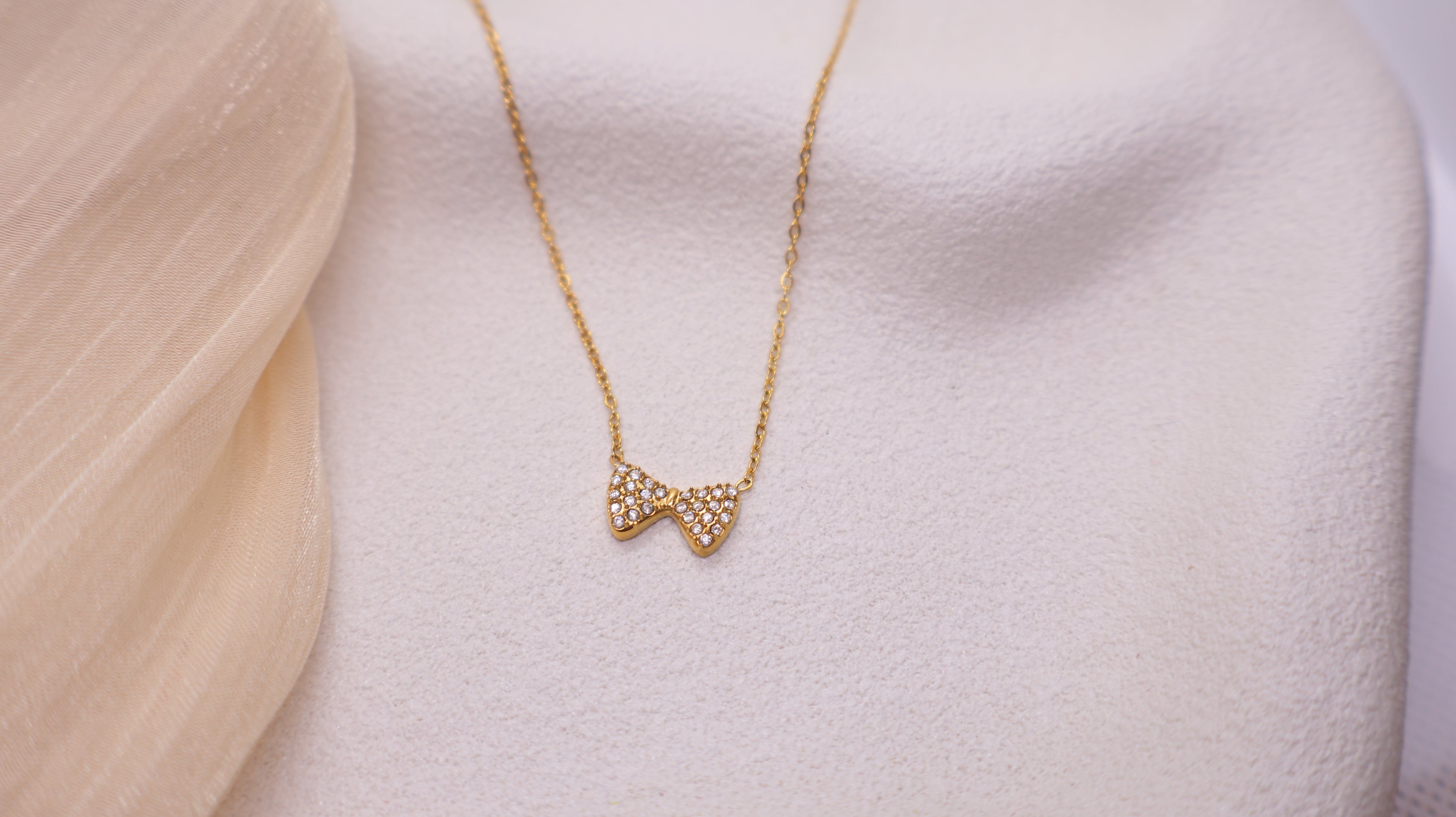 18K Gold Plated Stainless Steel Necklace - Bow